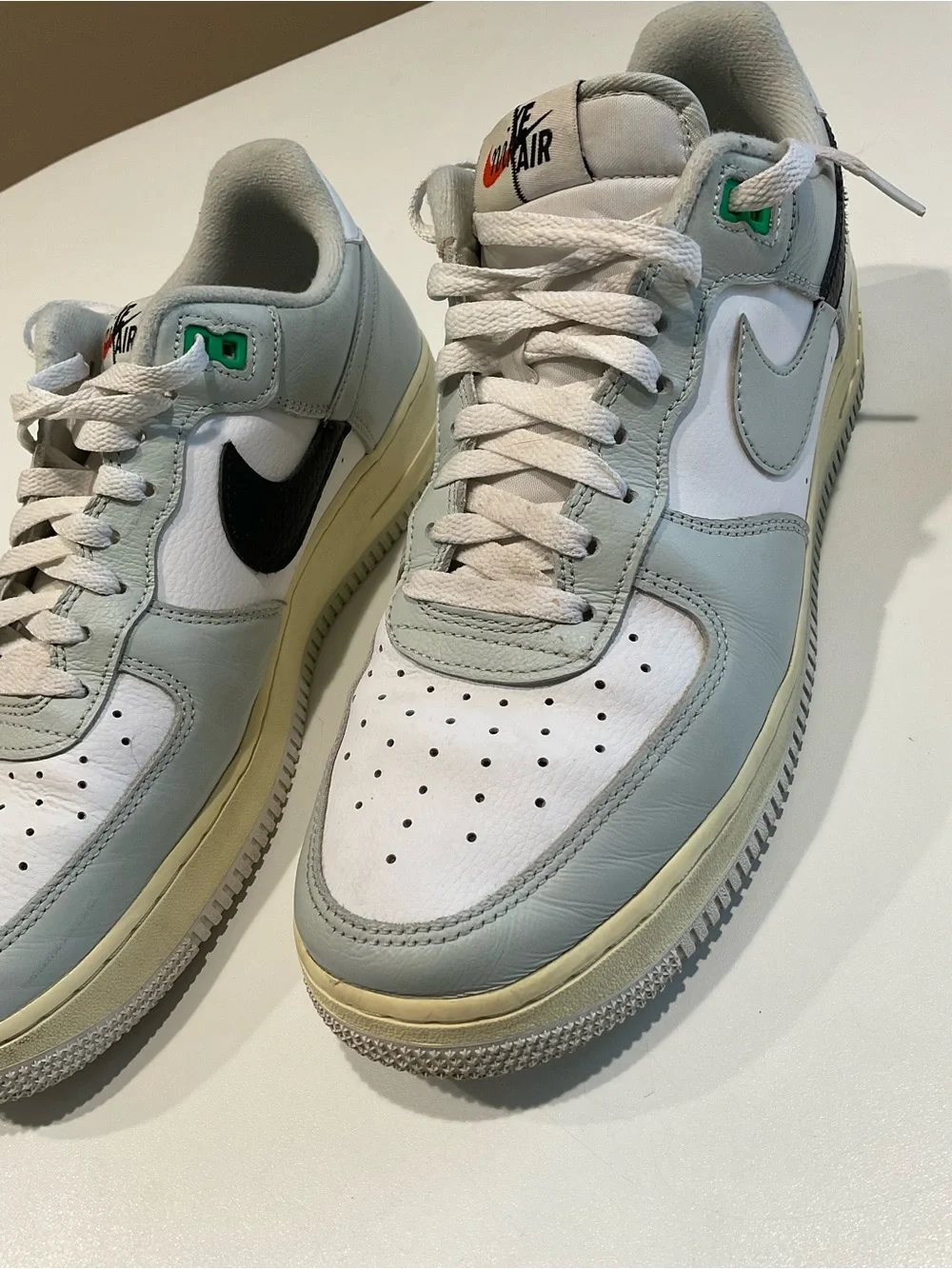 🌼🌼Nike AIR Men’s Authentic All Leather Shoes, Size 11 US